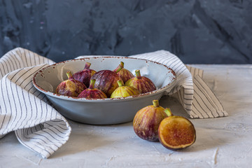 A few figs in a bowl 