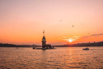 Fototapeta na wymiar Sunset view of Maiden Tower(Kiz kulesi) in Bosphorus ,Istanbul Turkey