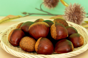 栗　秋の味覚