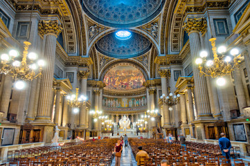 Fototapeta na wymiar Paris, Madeleine Church, HDR image