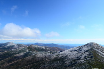 Naklejka premium view of mountains