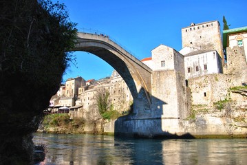 Obraz premium old bridge over the river