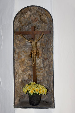 Kreuz in Kapelle