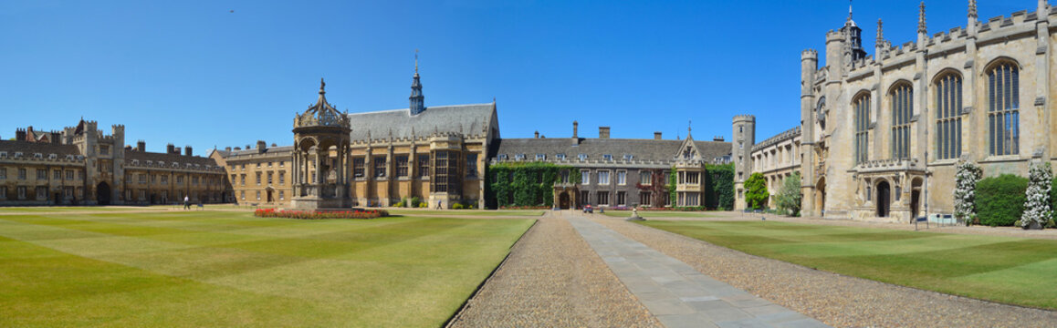  Trinity college Cambridge  grounds.