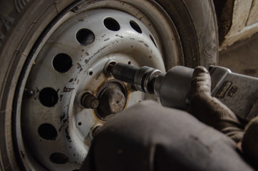 tire change wheel