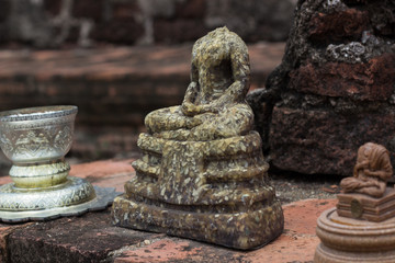 Buda sin cabeza en el templo Wat Maha, Ayutthaya, Tailandi