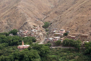Fototapeta na wymiar town in the mountains in morocco