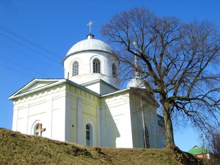 Fototapeta na wymiar St. Nicholas Church in Lyubotin near Kharkov