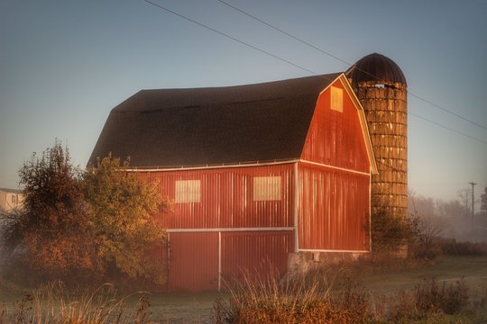 0612 - Klam Road Red at Foggy Sunrise (0612-BAR-110716-0845A)