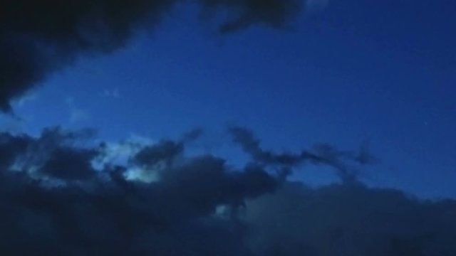 Timelapse of the dark clouds at dusk 