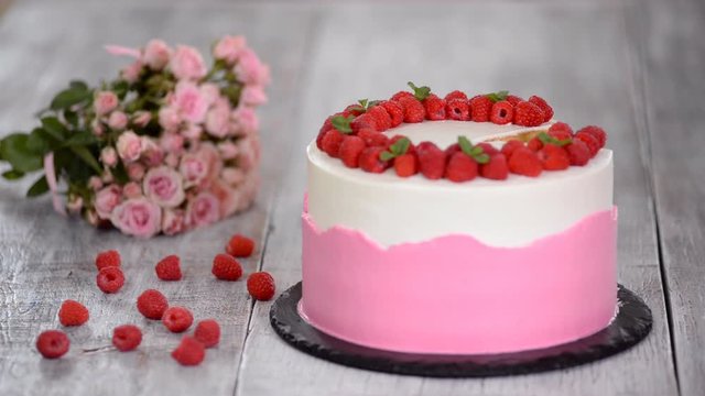 Delicious summer cake with raspberry.