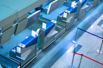 Airport. Waiting hall. Separation of queues. Luggage conveyors. Customs control before boarding the plane.Presentation of documents at the airport. Passport control. Passage customs at the airport.