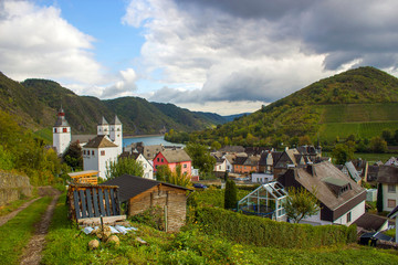 View of Treis-Karden town with the Moselle river in Germany - obrazy, fototapety, plakaty