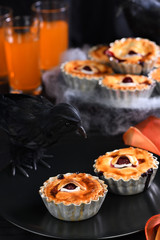 Halloween Creepy Eye Cakes