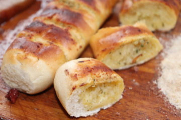 Garlic bread, the delicious accompaniment of barbecue gaúcho.