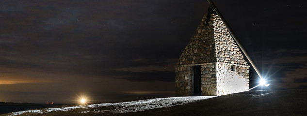 Punkt widokowy Verdens Ende, na wyspie Tjome, widok na cieśninę Skagerrak w nocy - obrazy, fototapety, plakaty