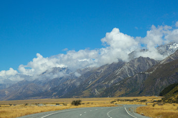 Fototapeta premium Road at Aoraki National park, New Zealand