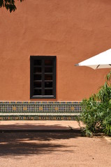 Cores quentes e azulejos de Marrocos - 294502106