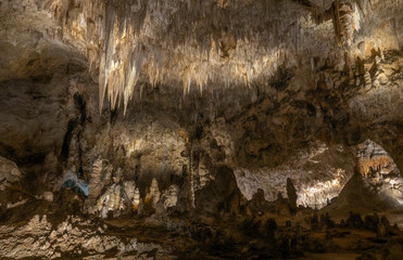 Fototapeta na wymiar Big Room Veils Carlsbad Caverns 