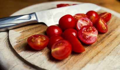 sliced cherry tomatoes