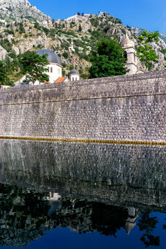 รูปภาพGurdic เลือกดูภาพถ่ายสต็อก เวกเตอร์ และวิดีโอ86 Adobe Stock