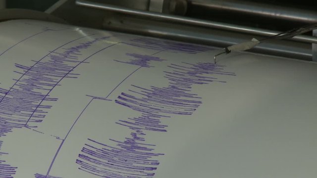 Seismograph Records Strong Earthquakes