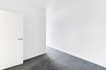 Empty and unfurnished brand new apartment
