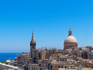 Fototapeta na wymiar View of the sea and the old town of Valetta. Malta.