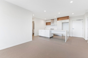 Empty and unfurnished brand new apartment