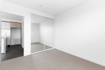 Obraz na płótnie Canvas Empty and unfurnished brand new apartment