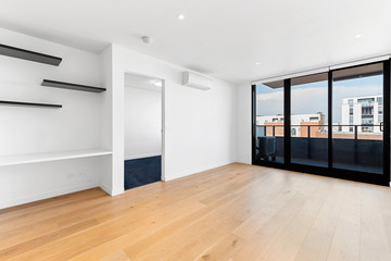 Empty and unfurnished brand new apartment