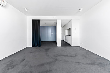 Empty and unfurnished brand new apartment