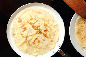 Making Pancake, Crepes