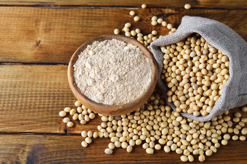 Natural soy flour