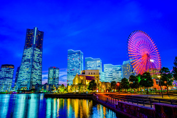 横浜の都市風景と観覧車 神奈川県