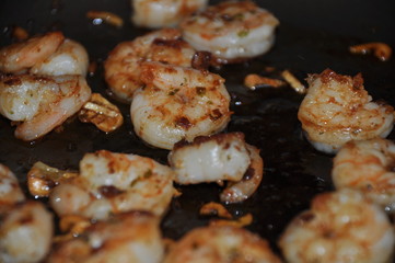Garnelen in der Pfanne