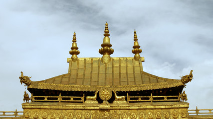 types of Buddhist temples in tibet in the Himalayas