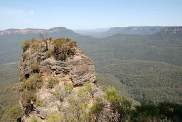 Cercles muraux Trois sœurs Blue Mountains National Park solitary  cliff  Australia