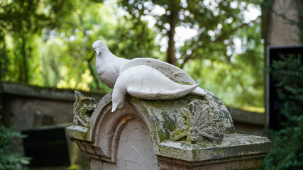 Photo statue in the park.