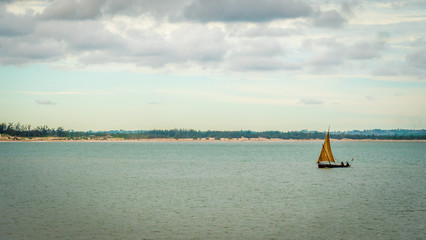 Obraz premium sailing boat in the sea