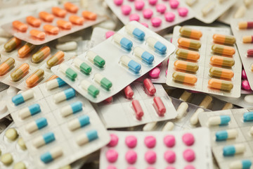 Medikamente in Blister Verpackung als Hintergrund