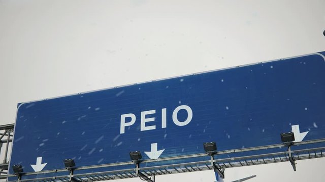 Airplane Landing Peio in Christmas