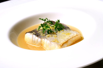 Hake in vegetable sauce