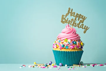 Foto op Plexiglas Happy birthday cupcake © Ruth Black