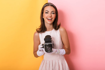 Obraz premium Beautiful young elegant brunette woman