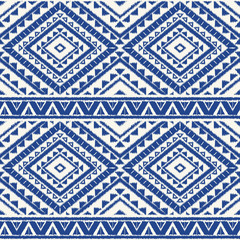 Peru ikat tribal pattern vector seamless. Traditional incan embroidery art print. Ethnic geometric border texture. Navajo background for boho textile, blanket, fabric and backdrop template.