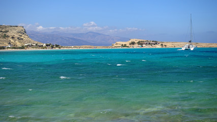 Obraz premium Famous sandy turquoise beach of Pori in Koufonisi island, Small Cyclades, Greece