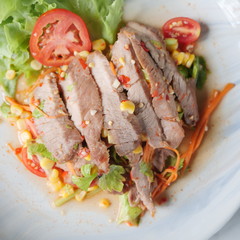 salad steak meal