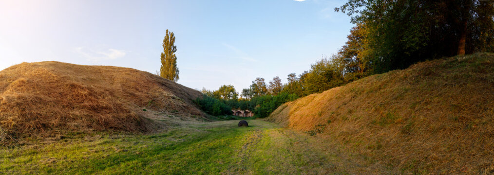 destroyed The East Fort of the Brest Fortress was the last center of defense of the Brest Fortress, where a 1800kg bomb was dropped