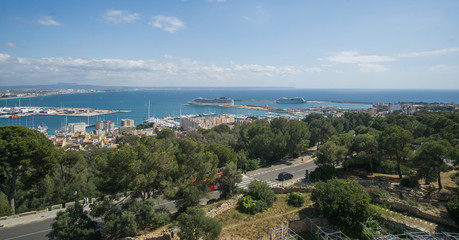 Fototapeta na wymiar Panoramic view of the port of Palma de Mallorca from the hill that watching all over the city center. 